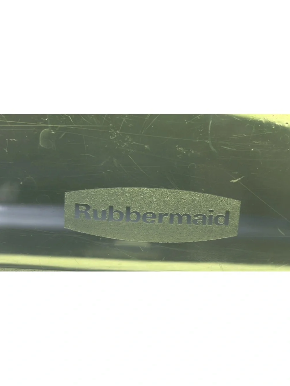 Rubbermaid Clear Premier 9 Cup Storage Container & Black Lid FG 7H78